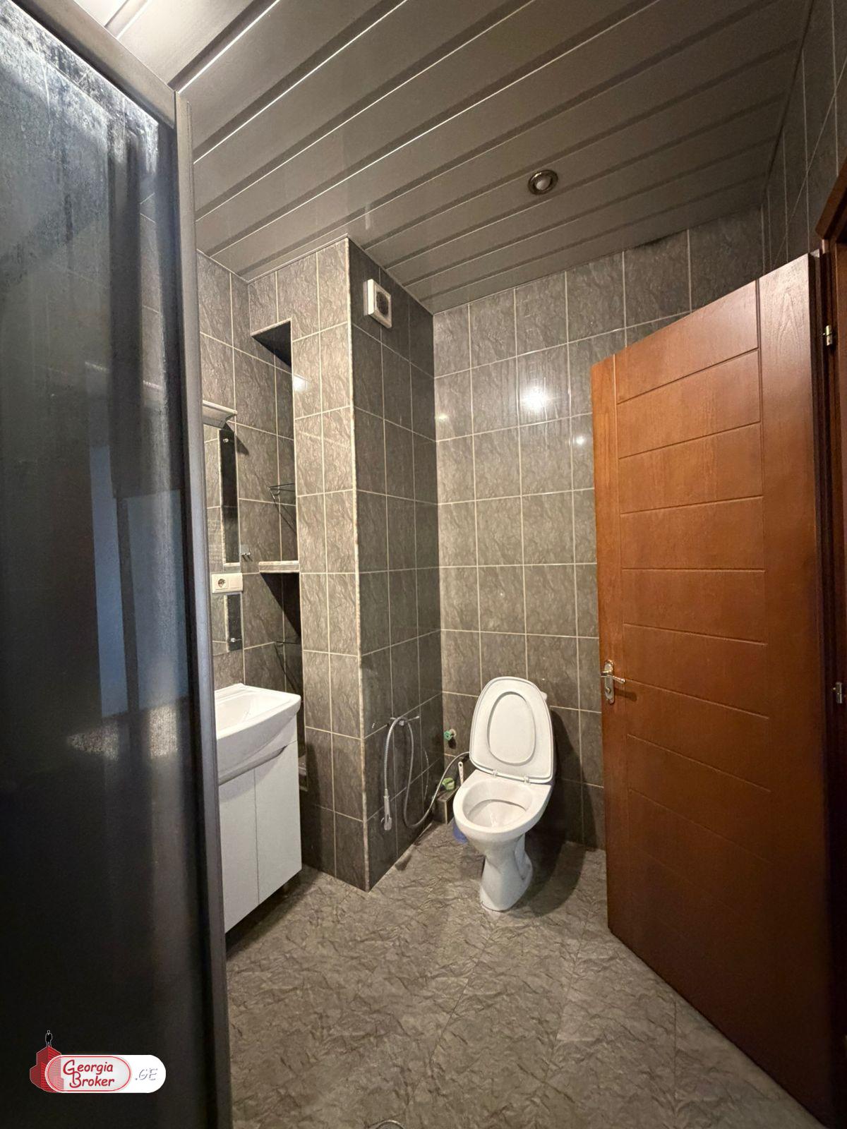 nearly repaired 3-room apartment for sale